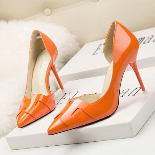 DDYZHY Korean Show Thin Women High Heels Shoes Patent Leather Fashion Pumps Side Cut-Outs Shallow Ladies OL Office Shoes Colors