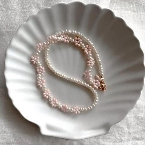 Simple Minimalist Daily Choker Peach Pinky Beads Real Freshwater Pearl Necklace Stainless Steel Gold-Plated Lock Daisy Necklace