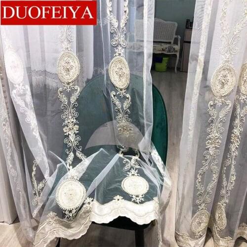 Manufacturers' New Fresh and Elegant Pasted Velvet Embroidered Window Screens