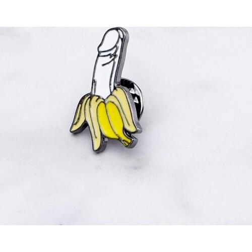 Banana Pin X-rated Adult Funny Evil Reproductive Organ Enamel Pins Badges Brooches Denim Shirt Lapel Pins Punk Cool Jewelry Gift