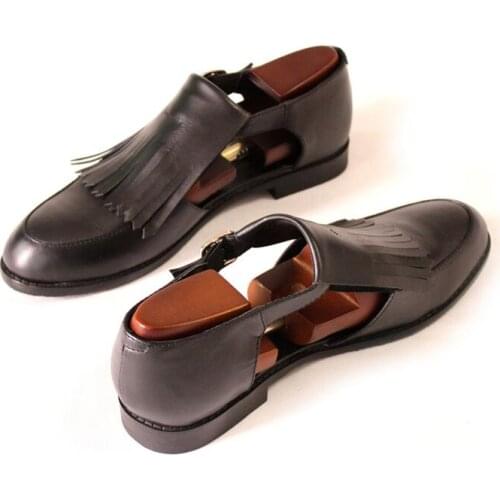 Summer hollow sandals wind tassels leather black buckle with small round head closed toe sandals shoes