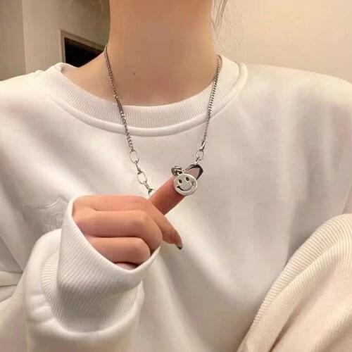 RZ096 Fashion Cold Wind Retro Personality Trendy Smiley Face Necklace Necklace Clavicle Chain Design Sense