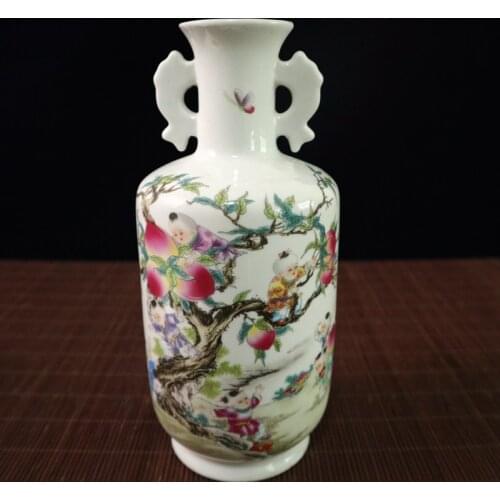 Exquisite Chinese Old-style Collectible Famille-rose Porcelain Nine Lovely Children Pick to Peaches Vase