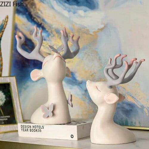 European Painted Cartoon Deer Statue Resin Animal Sculpture Room Aesthetics Living Room Decoration Ornaments Nordic Home Decor