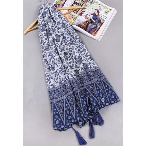 2021 Newest Vintage Floral Printed Pattern Cotton Tassel Scarf Shawls Wraps Hijabs Scarf
