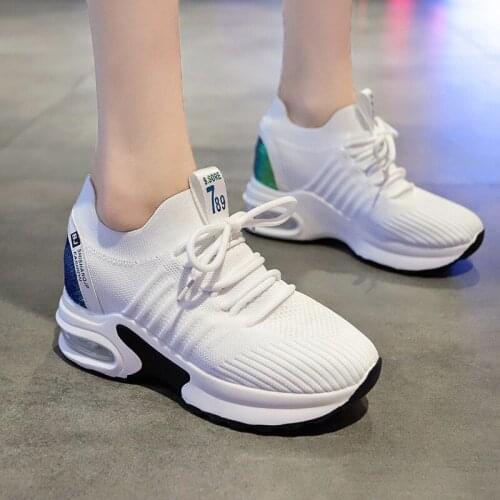 Women Platform Shoes Plush Chunky Sneakers Fashion Lace Up Casual Sneaker Shoes Woman Tennis Shoe Spring Autumn Vulcanized Shoes
