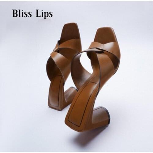 Summer Fashion Chunky and Comfortable Women Slides Strange Seel Square toe Concise Women Sandals