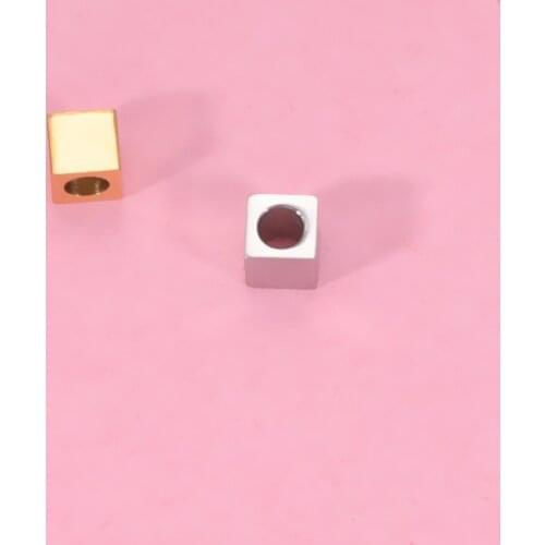 Fnixtar 20Pcs 4mm 3mm Hole Square Beads Mirror Polish Stainless Steel Beads For DIY Making Necklaces Bracelets Connector Jewelry