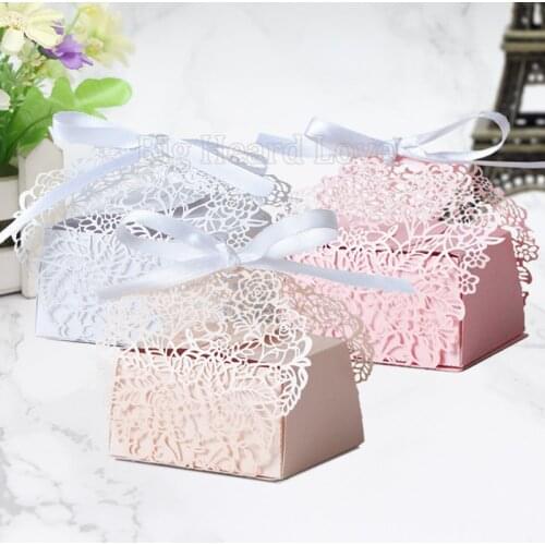 50pcs Flower Lace Laser Cut Wedding Candy Box Wedding Favors and Gifts Box Wedding Anniversary Decoration with Ribbon