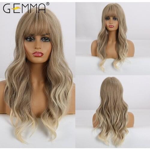 GEMMA Ombre Light Brown Ash Gray Blonde Long Wavy Wigs with Bangs Cosplay Synthetic Wigs For Women High Temperature Fake Hair