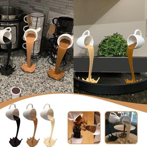Floating Spilling Coffee Cup Sculpture Kitchen Decoration Spilling Magic Pouring Splash Creative Coffee Mug Home Decoration
