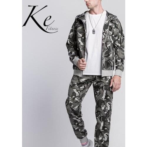 KE 2020 new casual sports suit mens hooded camouflage zipper cardigan sweater sportswear two-piece tracksuit men