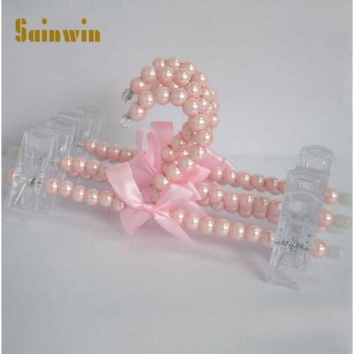 Sainwin 5pcs/lot 25cm Child Pearl Plastic Hangers pink pant clips baby hangers for Pant Skirt Bra clothes Racks