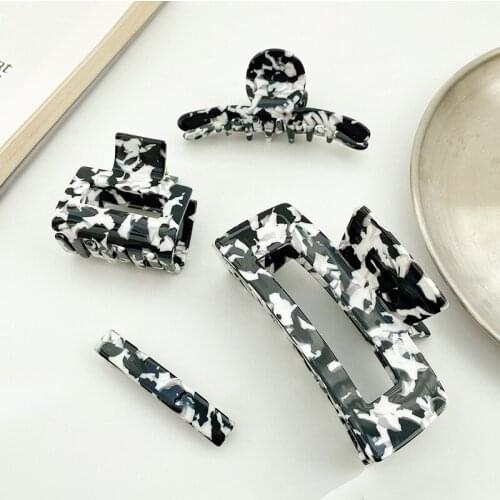 Women Girls Black and White Leopard Crab Claw Clamp Ladies Elegant Retro Acrylic Hair Claws Hairpins Felame Hair Accessories