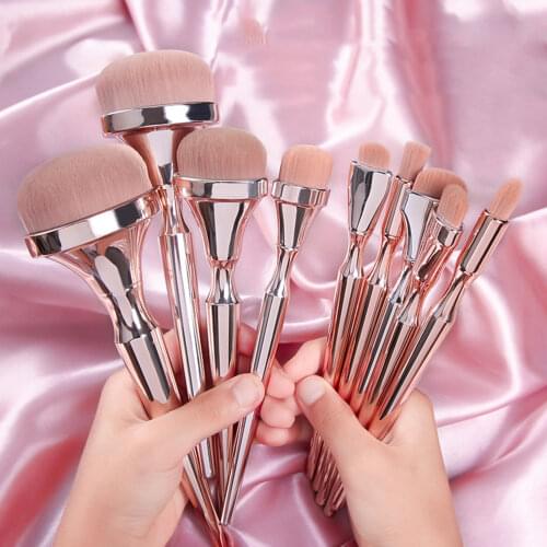 6Pcs/Set Makeup Brush Flower Makeup Brush Set Multifunctional Flower Shape Ultra Soft Fashion Rose Flower Brush for Cosmetic