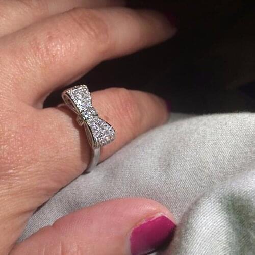 Popular Simple Bowknot Ring Luxury Exquisite Womens Inlay Zircon Silver Color Ring Charming Womens Cocktail Party Jewelry gift