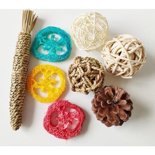 Natural Small Animal Activity Chew Toys Rabbits Bird Parrot Play Rattan Balls