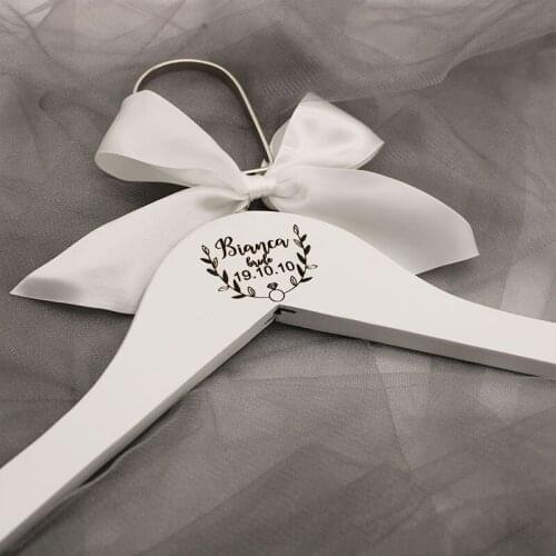Personalized Hangers, White Bride Hanger, Bridesmaid Hangers, wedding gift , Hanger For Bride