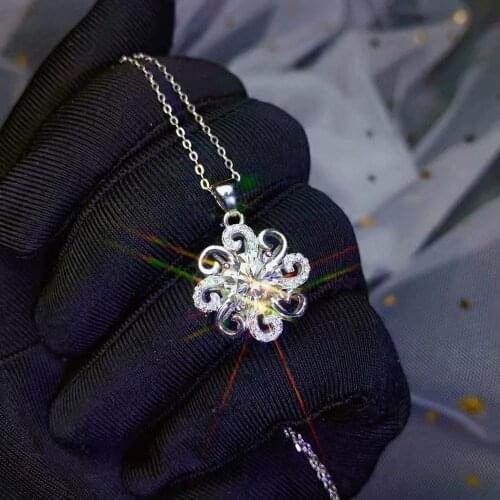 Crackling moissanite gemstone pendant for silver necklace fine jewelry round gem bright shiny color magic flower necklace gift