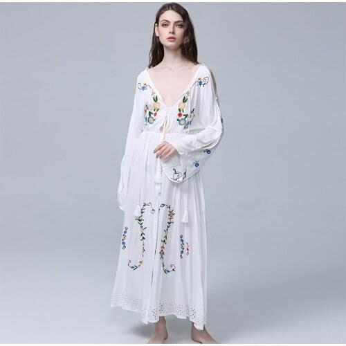 Summer 2018 tourist vacation Bohemian beach dress sexy dress colorful exquisite three-dimensional embroidery dress