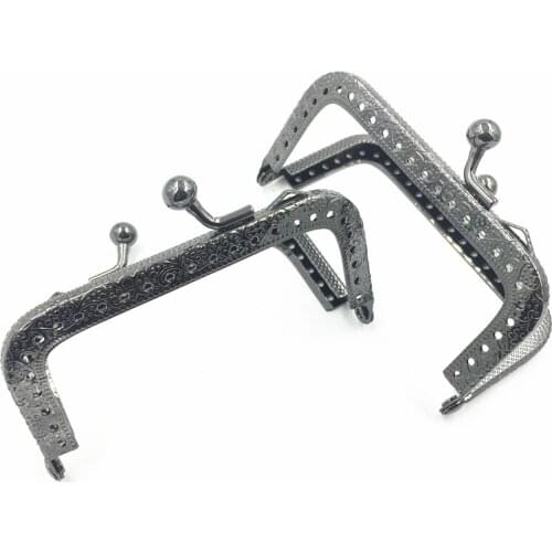 1Pc Kiss Clasp Clutch Lock Coins Purse Bag Handbag Handle DIY Part Flower Ball Heads Rectangle Metal Frame Gunmetal 8.5cm