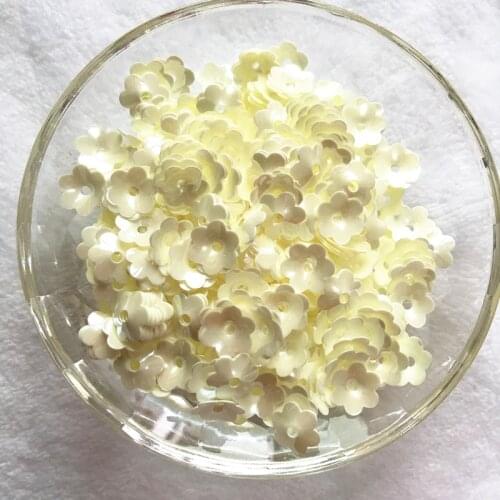 3000pcs (50g) 8mm Plum Blossom Cream Color Cup Loose Sequin Paillette Sewing,Wedding Craft,Kids DIY Garment Accessorie Confetti