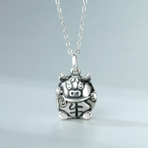 2021 Chinese Style Twelve Zodiac Lovely Cow Necklace Womens Necklace Clavicle Chain Lucky Wealth Jewelry of The Year of The Ox