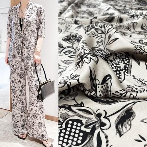 Brand Polyester Plant Printed Fabric Cloth 145cm Width Children Shirt Dress Apparel Fabric Factory Custom Fabric By The Yard