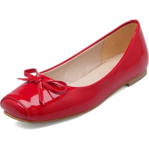 College age season in 2019 new product wind square super small size 30-50 light mouth joker single shoes