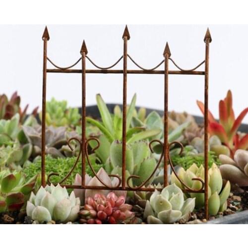 Fairy Garden Rusty Tin Picket Fence Miniature Garden Rustic Gate Fence Rusted Metal Craft Ornaments Decoration Accessories