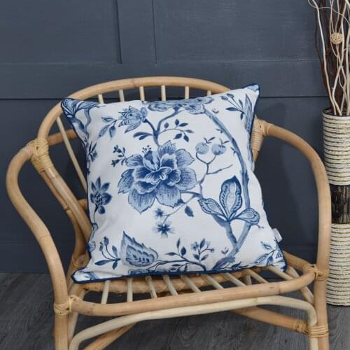 Vintage Chinese Style Blue White Cushion Cover 45*45cm Decorative Pillow Case Flora Coussin Art Room Decorating Throw Pillows