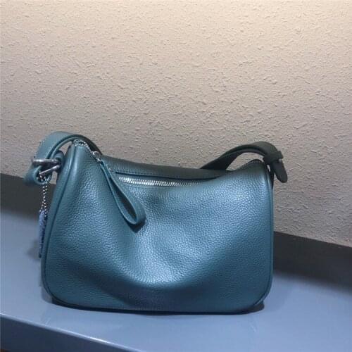 2021 Soft Leather Underarm Bag Fashion Large Capacity One-Shoulder Bag Work Ladies Small Square Bag