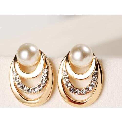 ES1211 Fashion Charm Crystal Stud Earrings New Design Metal Geometric Round Circle Shiny Rhinestone Earrings Jewelry Women Gift