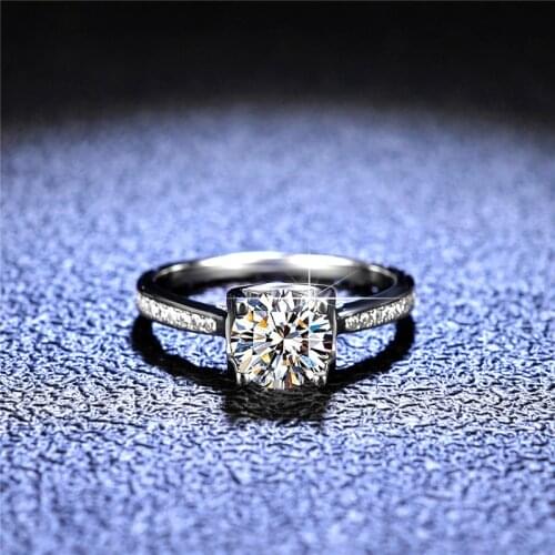 Silver Platinum Diamond Test Passed 1 Carat Excellent Cut D Color Good Clarity Moissanite Cow Head Ring Silver 925 Party Jewelry