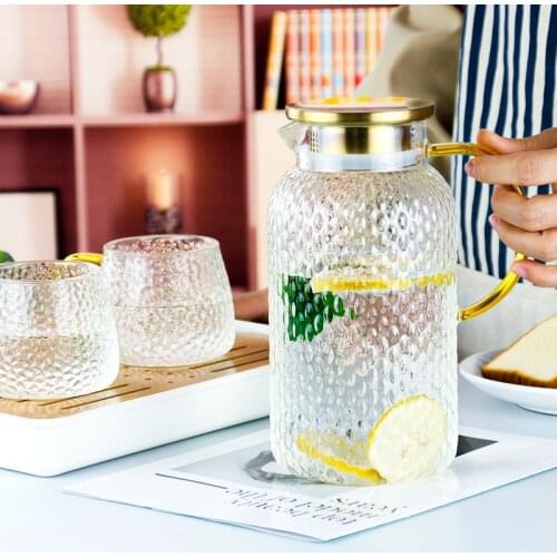 Glass Pitcher with Stainless Steel Lid / Water Carafe with Handle - Good Beverage Pitcher for Homemade Juice & Iced Tea