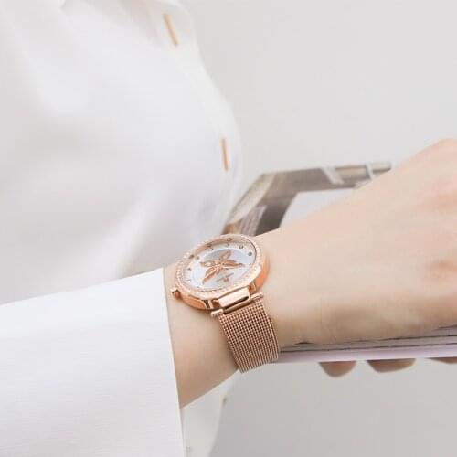 Sell Hot NAVIFORCE Fashion New Butterfly Design Gold Women Quartz Watch Luxury Simple Elegant Girl Female Clock Relogio Feminino