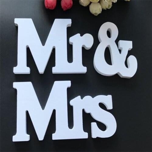 New 2021 Arrival 3Pcs/lot Wedding Gift Mr & Mrs Letters PVC MR & MRS Sign Top Table Decoration Photo Studio Photography Props