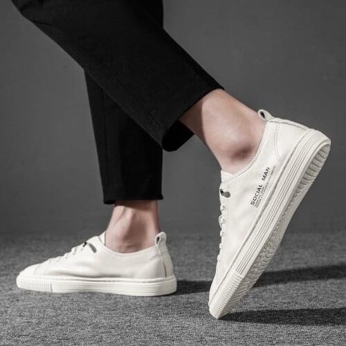 2021Fashion Men Soft Comfortable Breathable Casual Shoes Walking Sneakers Men Lightweigh White Casual Man Footwear Sneakers