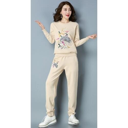 The new 2018 high quality solid color embroidery round neck knit pullover sweater was thin fashion loose, casual pants two-piece