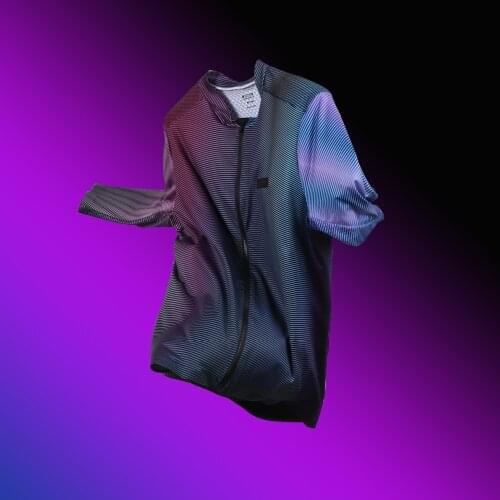 2020 Newest lightweight fabric Quick drying and Anti-sweat Three pockets at back Extra waterproof zipper pocket Seamless process