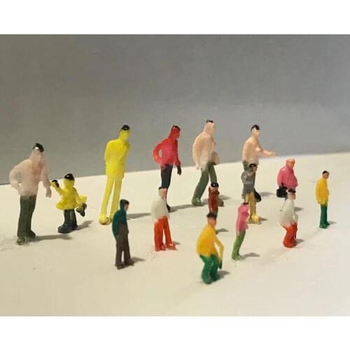 Architectural scale Model railway Train People Figures in scale 1:200
