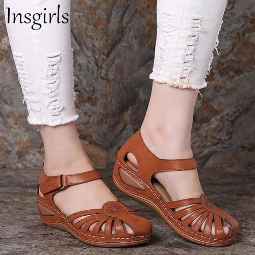 Summer Sandals Women 2021 New Retro Closed Toe Hook&Loop Ladies Comfortable Wedge Shoes 35-43 Large-Sized Female Beach Sandals