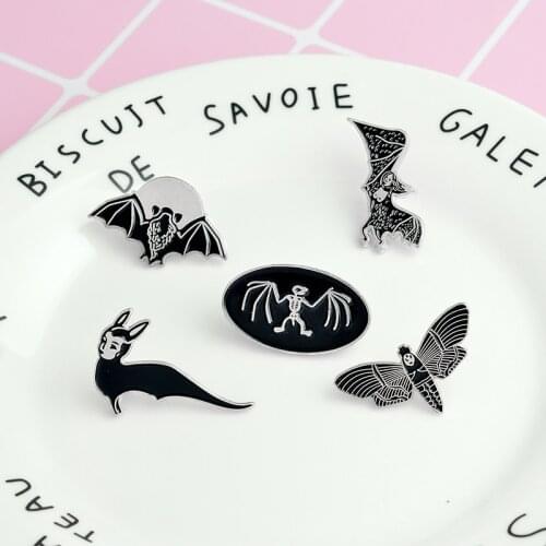 Black Dark Bat Animal Punk Pins Leather jackets Denim Jeans Backpack Bag Accessories Badges Brooches Enamel pins