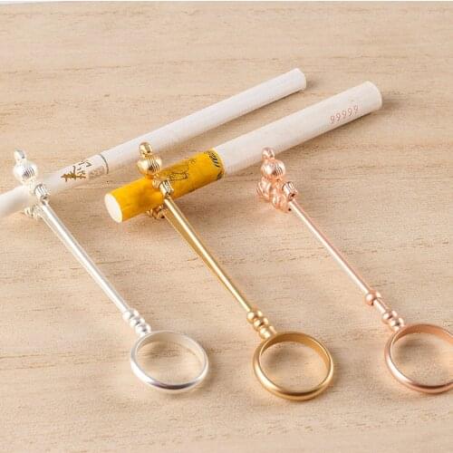 1pcs Cigarette Holder Fashion Personality Cigarette Holder ring Male and Female Thick and Thin Anti-finger yellow ring Tool