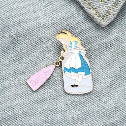 LT1066 Alice in Wonderland Creativity Enamel Pins Badge for backpacks Collar Lapel Pin Hat Jewelry Birthday Gifts for Friends