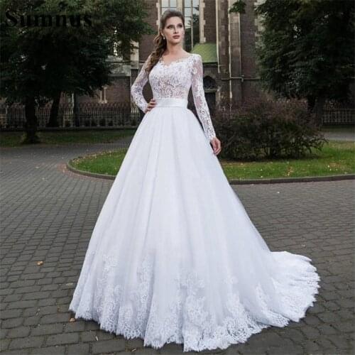 Sumnus Muslim Wedding Dress Long Sleeves Lace Appliques Modest Bridal Gown With Buttons Princess Gowns Robe De Marriage