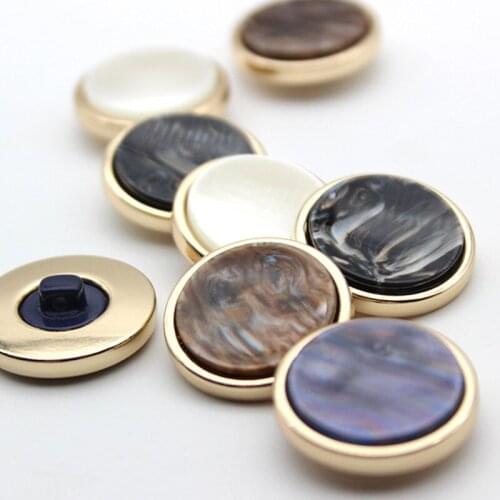 2pcs/lot Metal Button Resin Sheet Imitation Shellfish Gilt Coat Woolen Coat Decorative Button DIY Clothing AccessoriesYS201015-1
