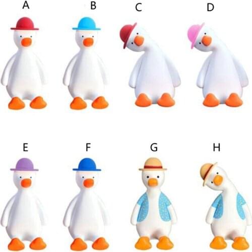 50LC Styling Air Aromatherapy Clip Cute Duck Perfume Diffuser Air Vent Lovely Car Accessories Souvenir Present for Adults