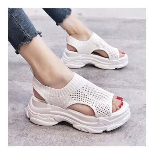 Unmdb Shoes With Medium Heels