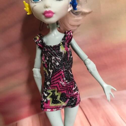 Many kinds of clothes for Bratz baby clothes baby accessories monster high school doll casual clothes